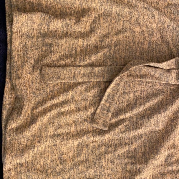 Mustard colored dress with belt size M by Bailey Blue - Picture 8 of 9